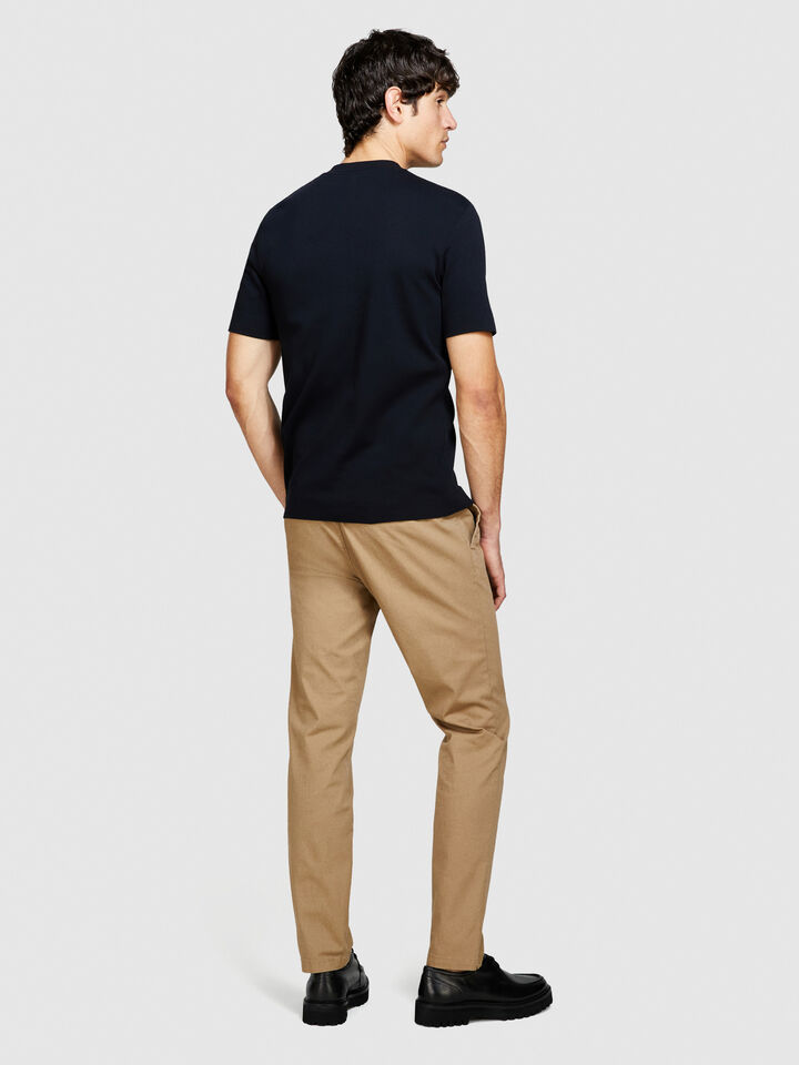 Slim fit chinos - men's slim fit trousers - Camel | Sisley image number 3